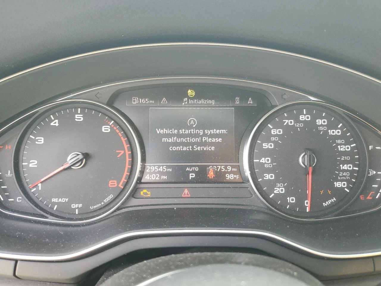 Audi A4 PREMIUM 40 - изображение 9