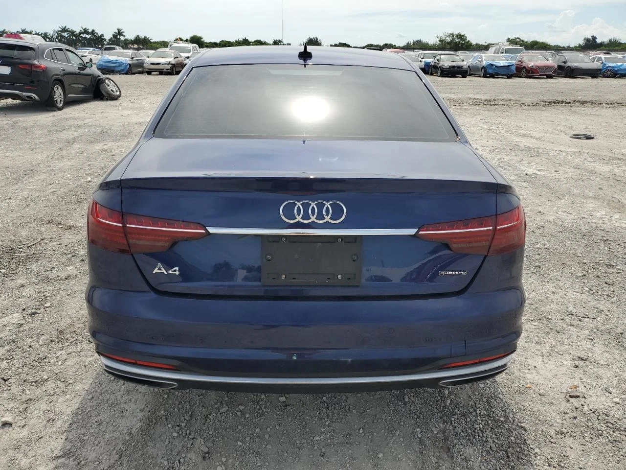 Audi A4 PREMIUM 40 - изображение 3