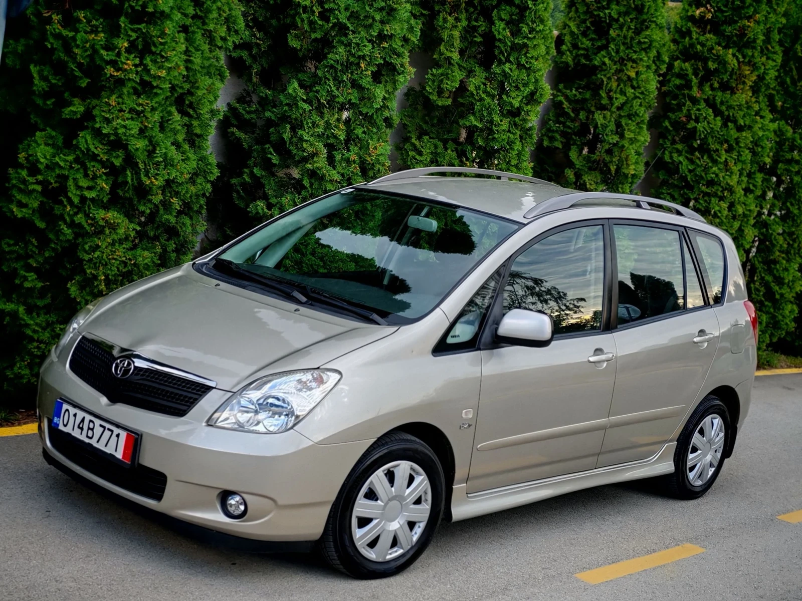 Toyota Corolla verso 2.0D4-D(90)* FACELIFT* НОВ ВНОС*  - изображение 3