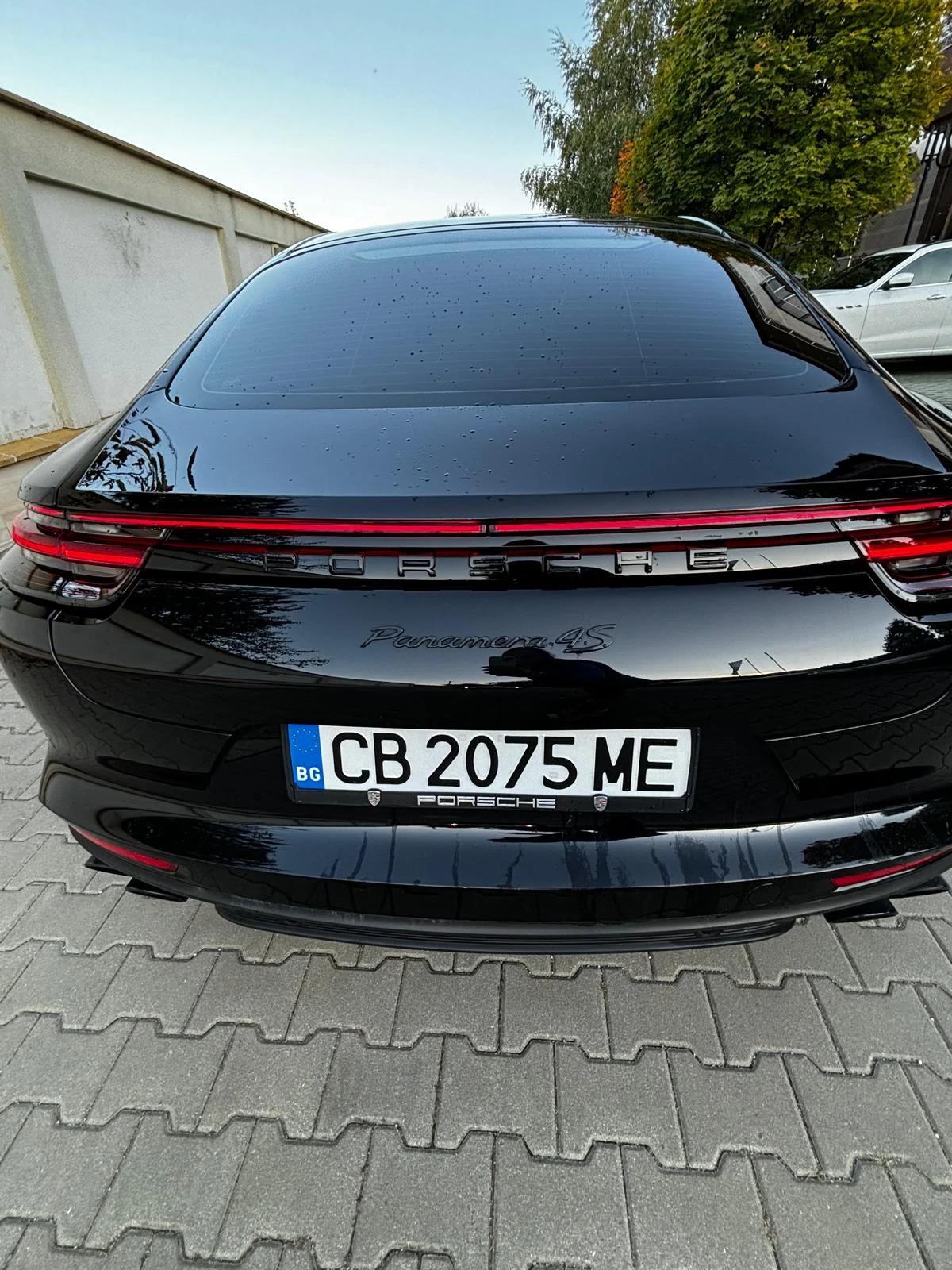 Porsche Panamera 4S - изображение 2