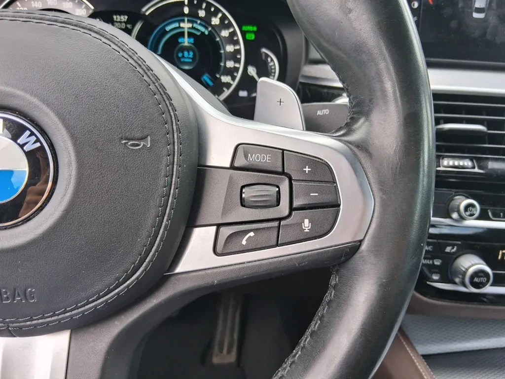 BMW 530E 530e iPerformance High Executive 2018 - изображение 8