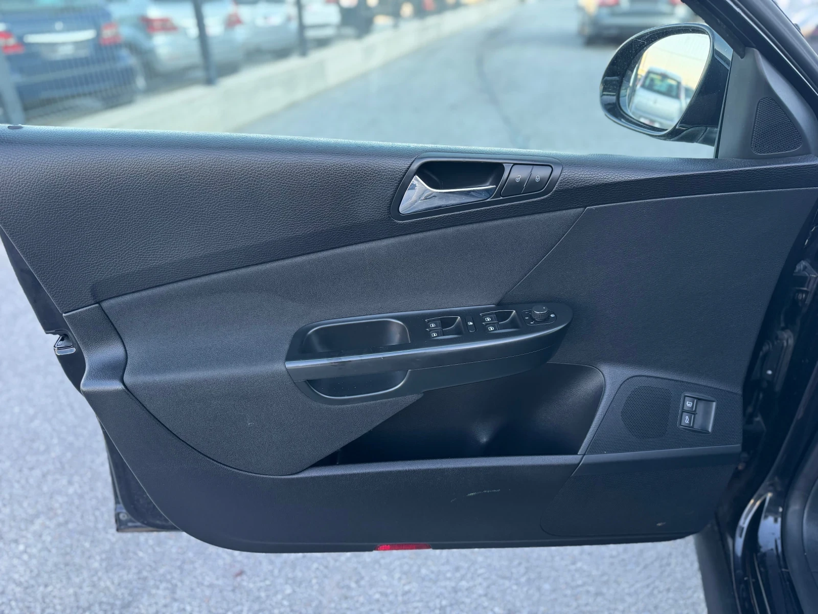 VW Passat 2.0TDI AVTOMAT NAVI | Mobile.bg � ����������� 8