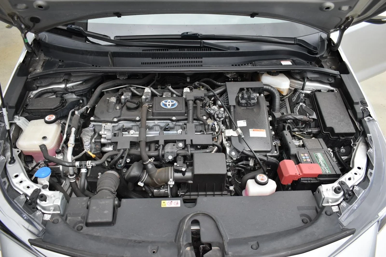 Toyota Corolla Hybrid  | Mobile.bg � ����������� 12