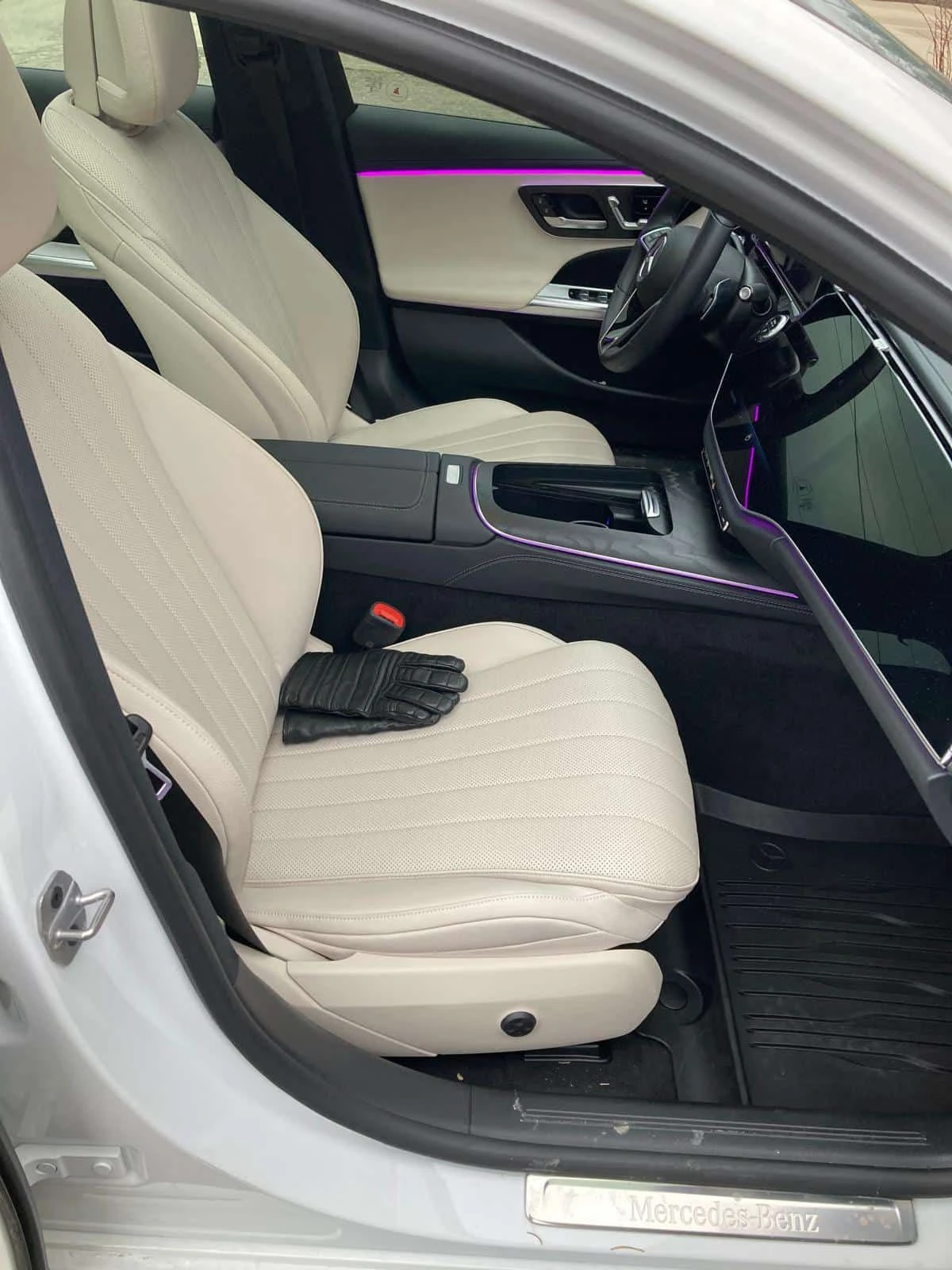 Mercedes-Benz E 350 CARFAX, снимка 9 - Автомобили и джипове - 53961753