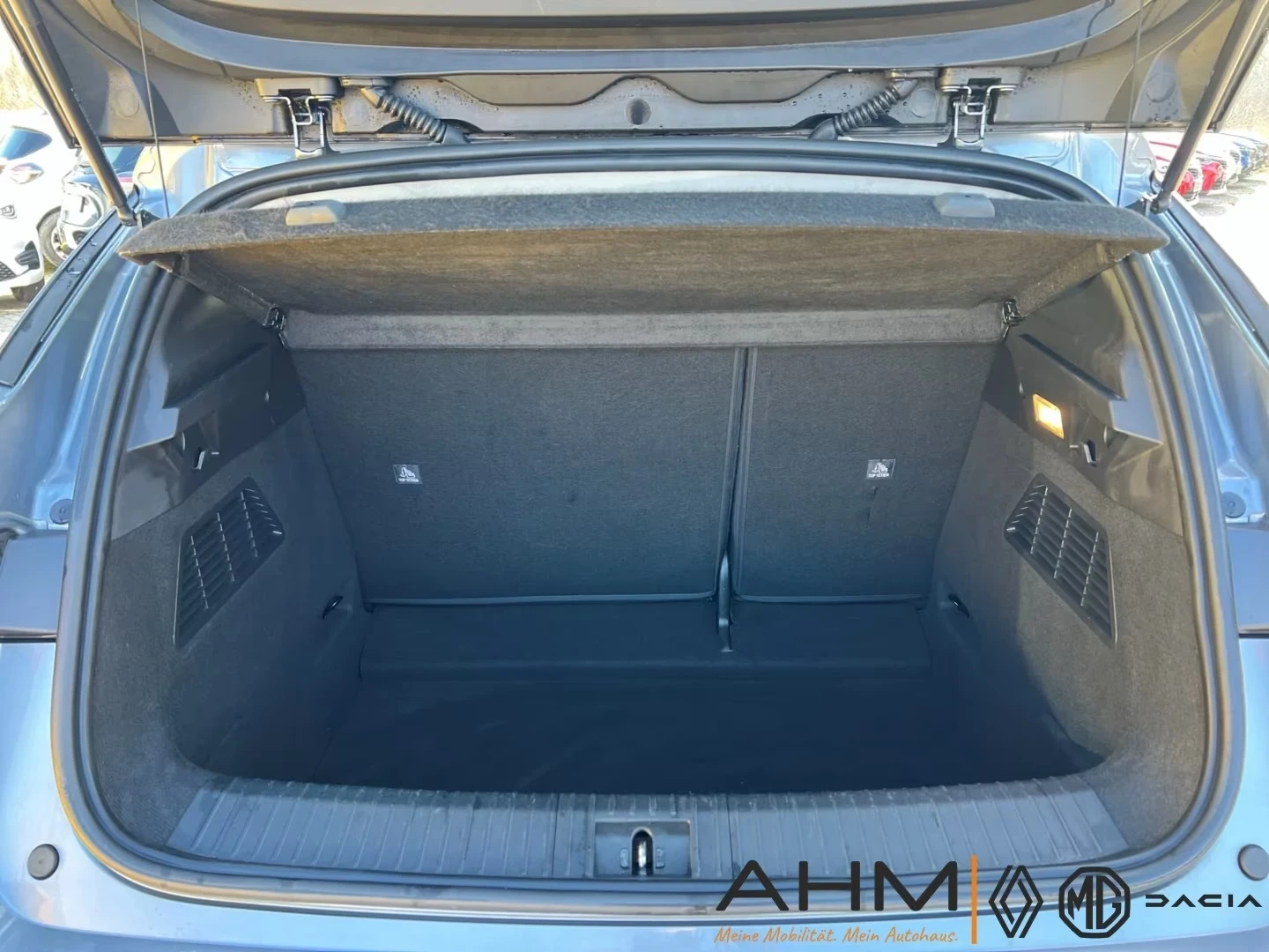 Renault Megane E-TECH EV40 Equilibre, снимка 16 - Автомобили и джипове - 54482115