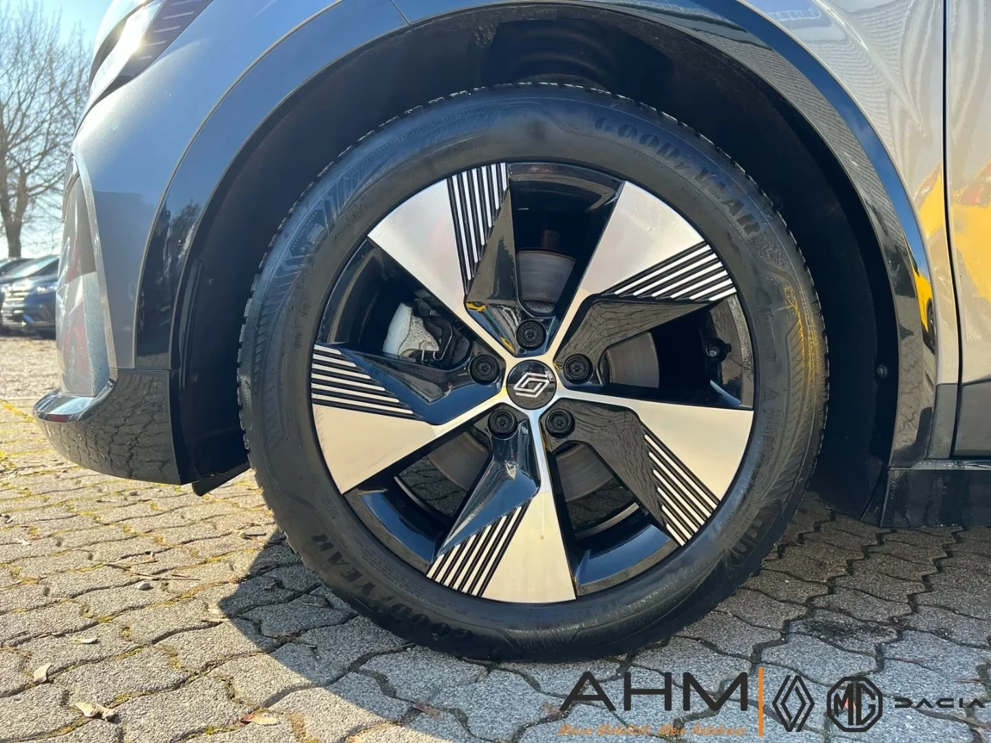 Renault Megane E-TECH EV40 Equilibre, снимка 17 - Автомобили и джипове - 54482115