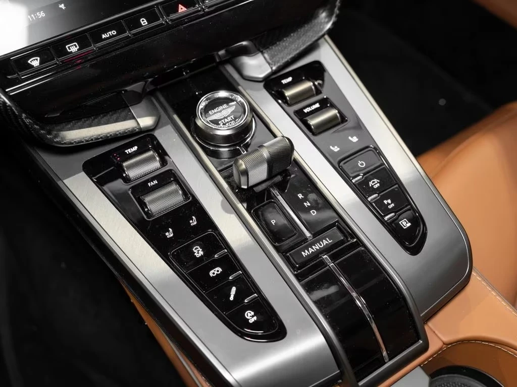 Aston Martin Vanquish COUPE V12 KERAMIK B&W PANORAMA  | Mobile.bg � ����������� 9