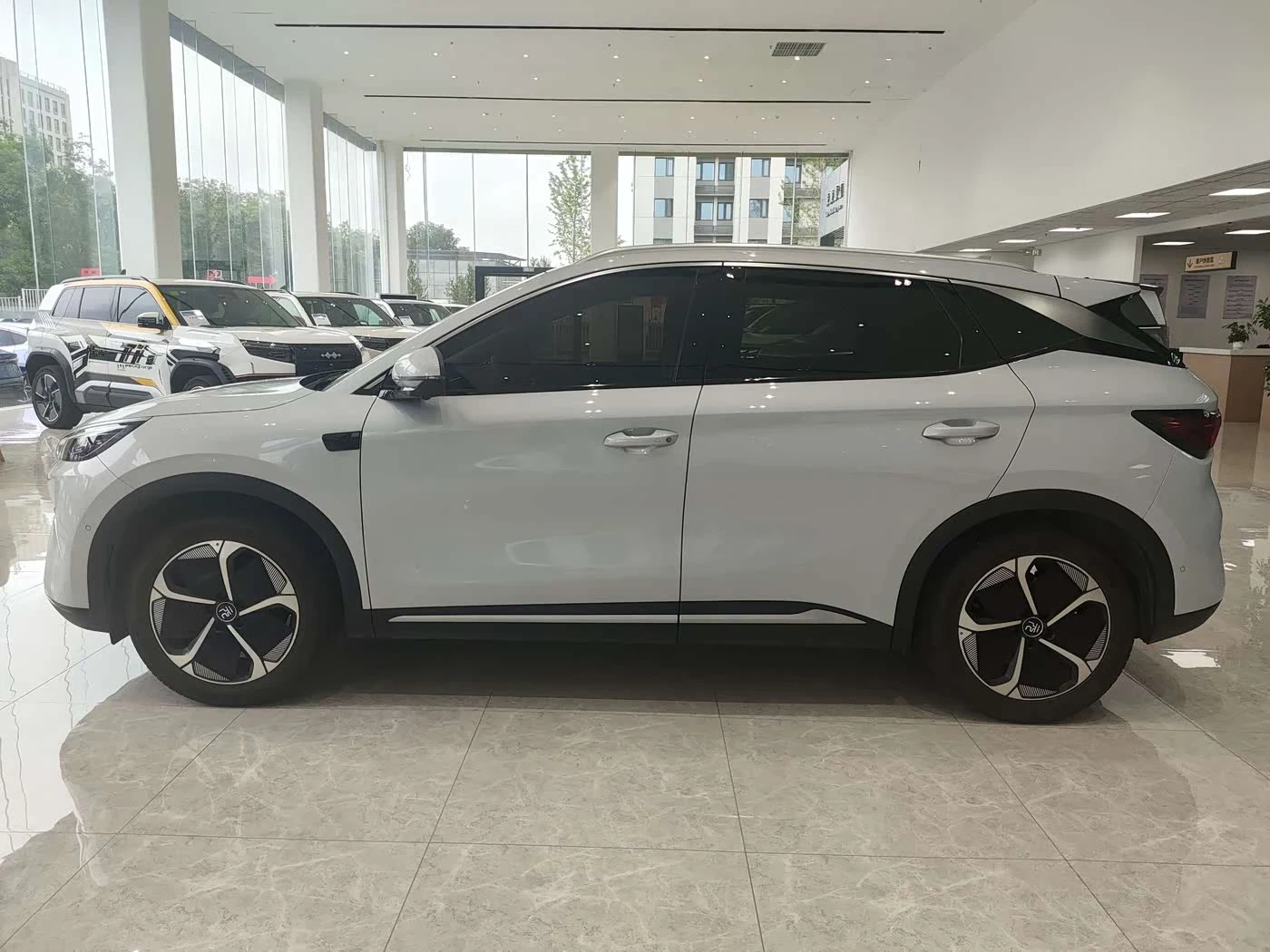 BYD Atto3 Superior Model 510 autogeorge.com, снимка 9 - Автомобили и джипове - 54595684