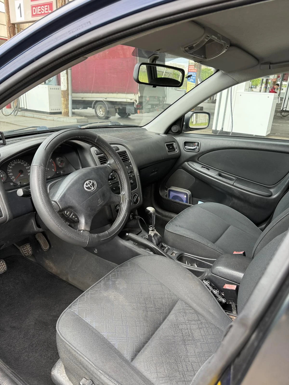 Toyota Avensis 1.8VVT-i, снимка 10 - Автомобили и джипове - 54659825