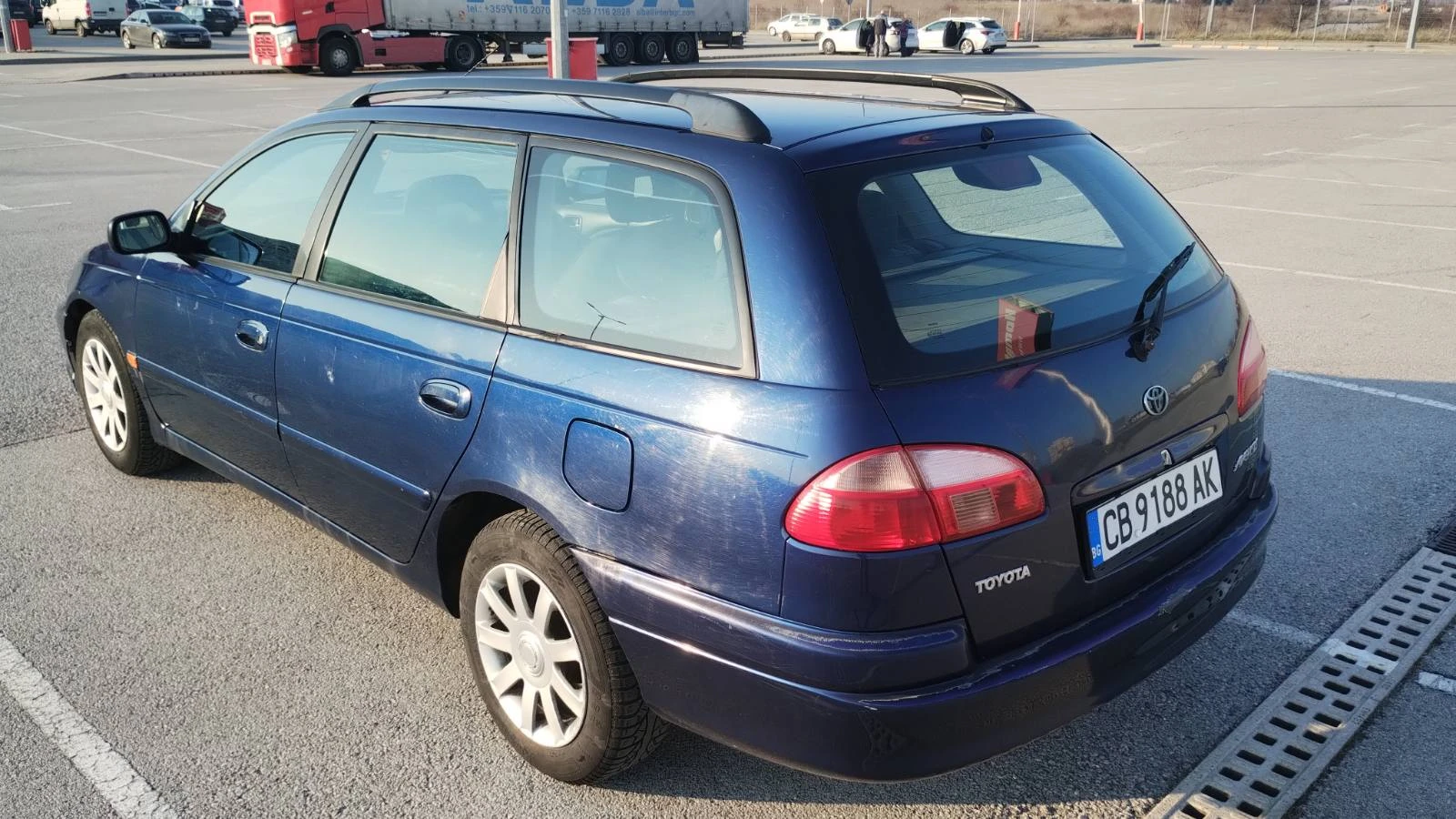 Toyota Avensis 1.8VVT-i, снимка 4 - Автомобили и джипове - 54659825