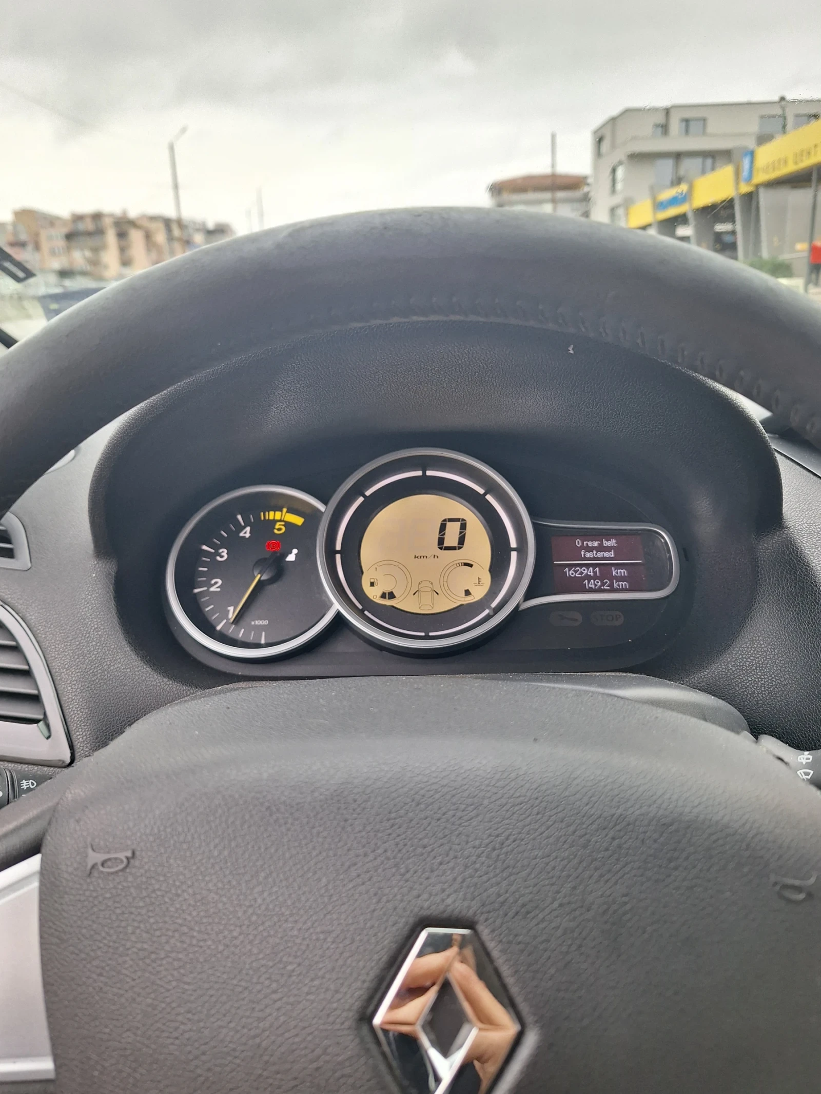 Renault Megane 1.5, снимка 10 - Автомобили и джипове - 54933995