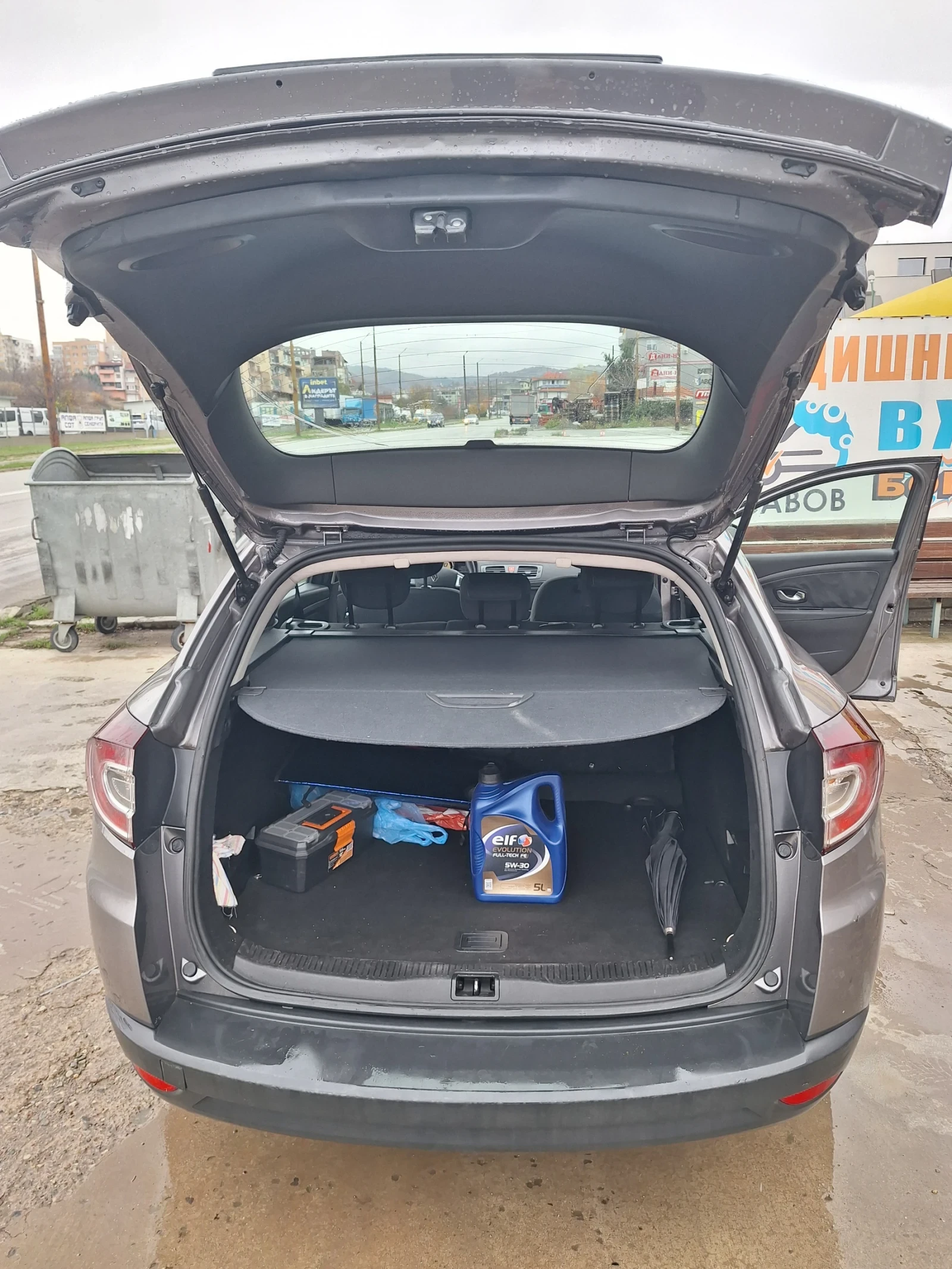 Renault Megane 1.5, снимка 7 - Автомобили и джипове - 54933995