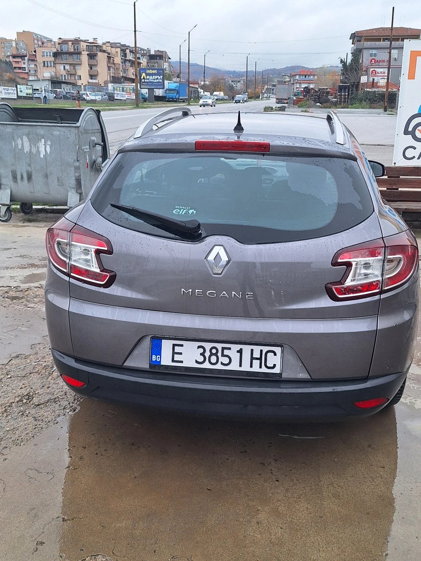 Renault Megane 1.5, снимка 4 - Автомобили и джипове - 54933995