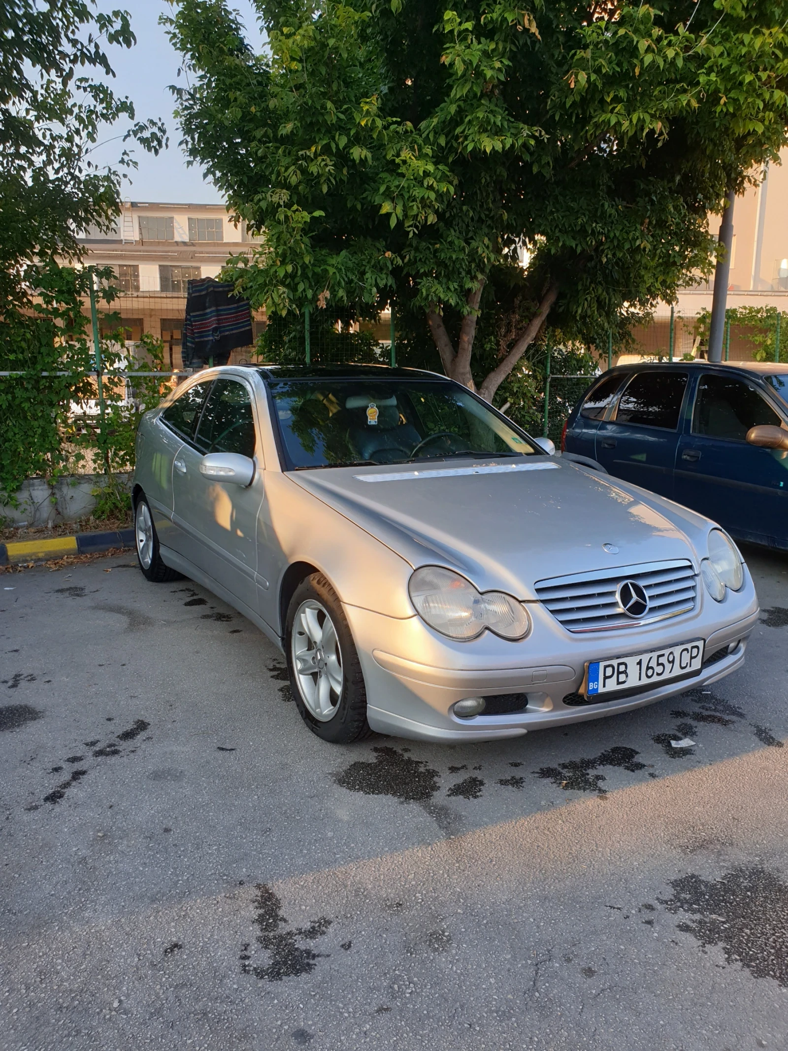 Mercedes-Benz C 180, снимка 7 - Автомобили и джипове - 55193925