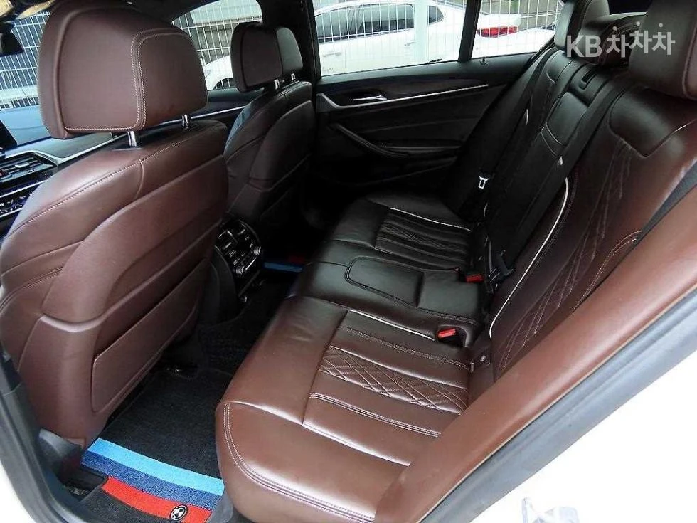 BMW 530 XDRIVE M SPORT + HEAD UP/360/PANO/FULL | Mobile.bg � ����������� 6