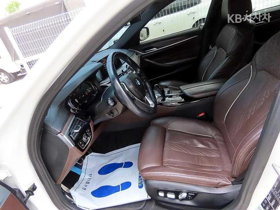 BMW 530 XDRIVE M SPORT + HEAD UP/360/PANO/FULL | Mobile.bg � ����������� 5