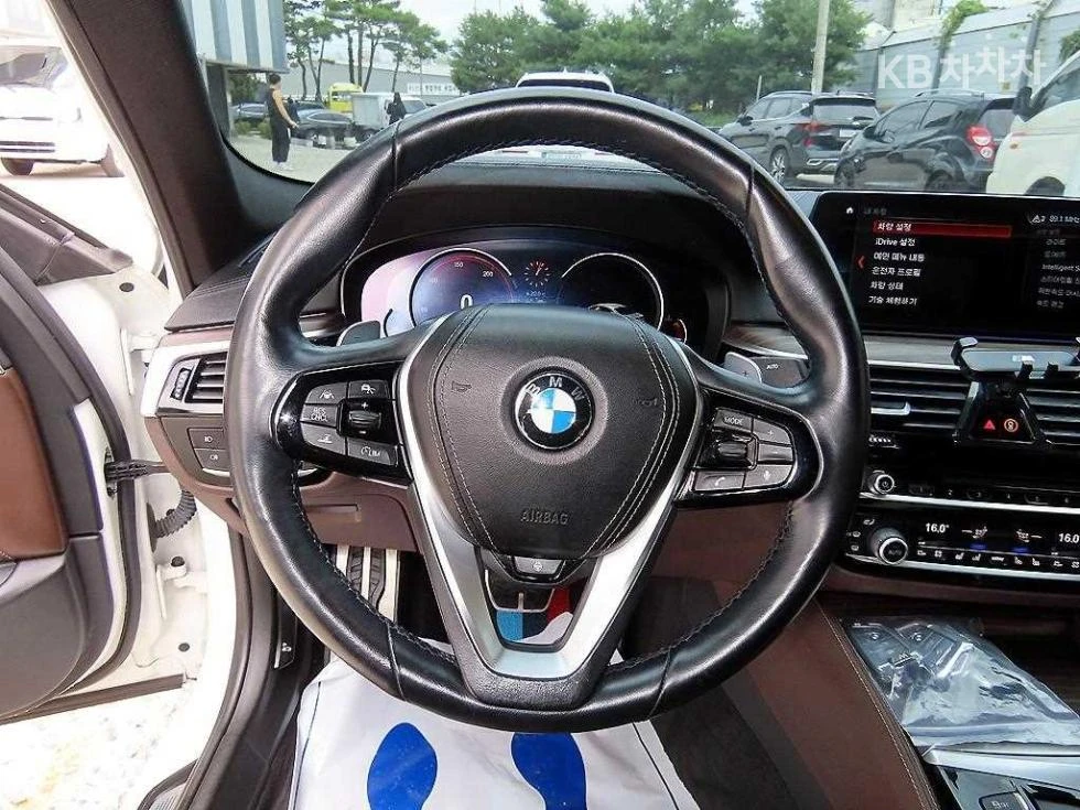 BMW 530 XDRIVE M SPORT + HEAD UP/360/PANO/FULL | Mobile.bg � ����������� 8