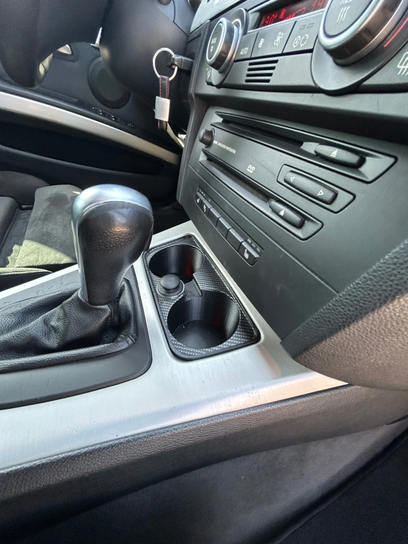 BMW 330 330Д автомат, снимка 8 - Автомобили и джипове - 55893914