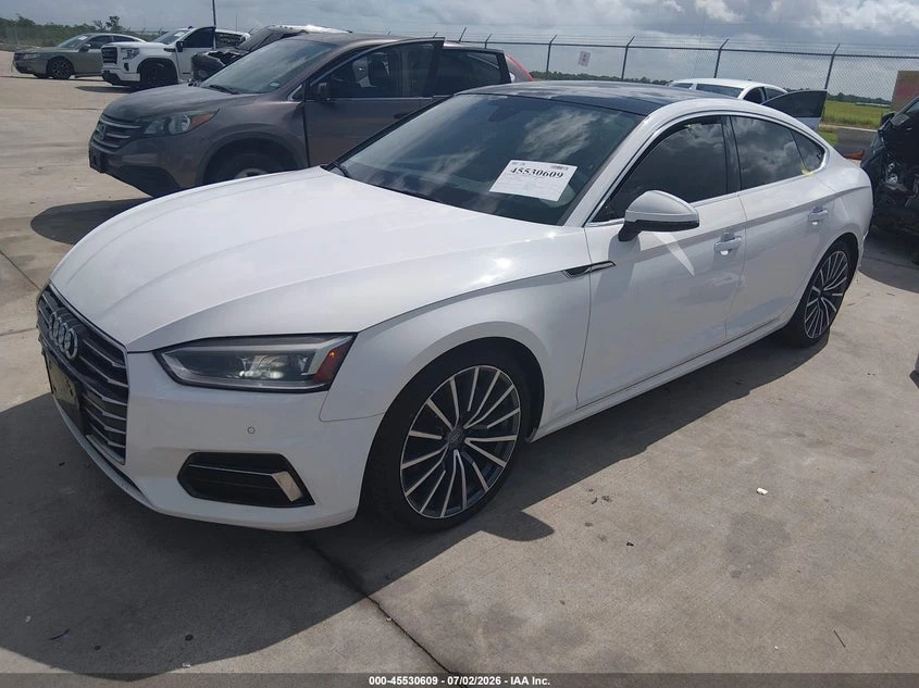 Audi A5 2.0l 2.0T Premium, снимка 2 - Автомобили и джипове - 56043448