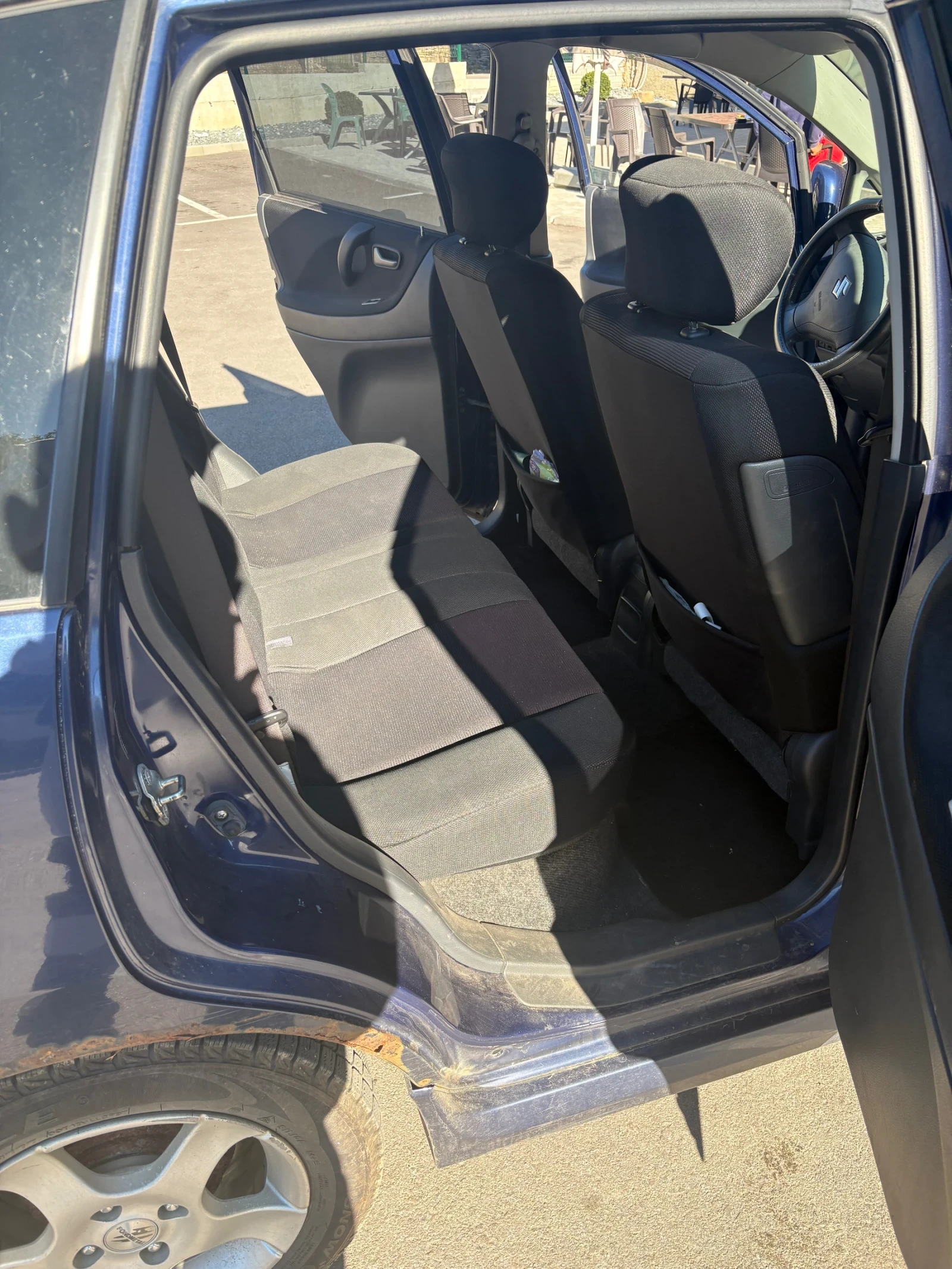 Suzuki Liana, снимка 4 - Автомобили и джипове - 56347219