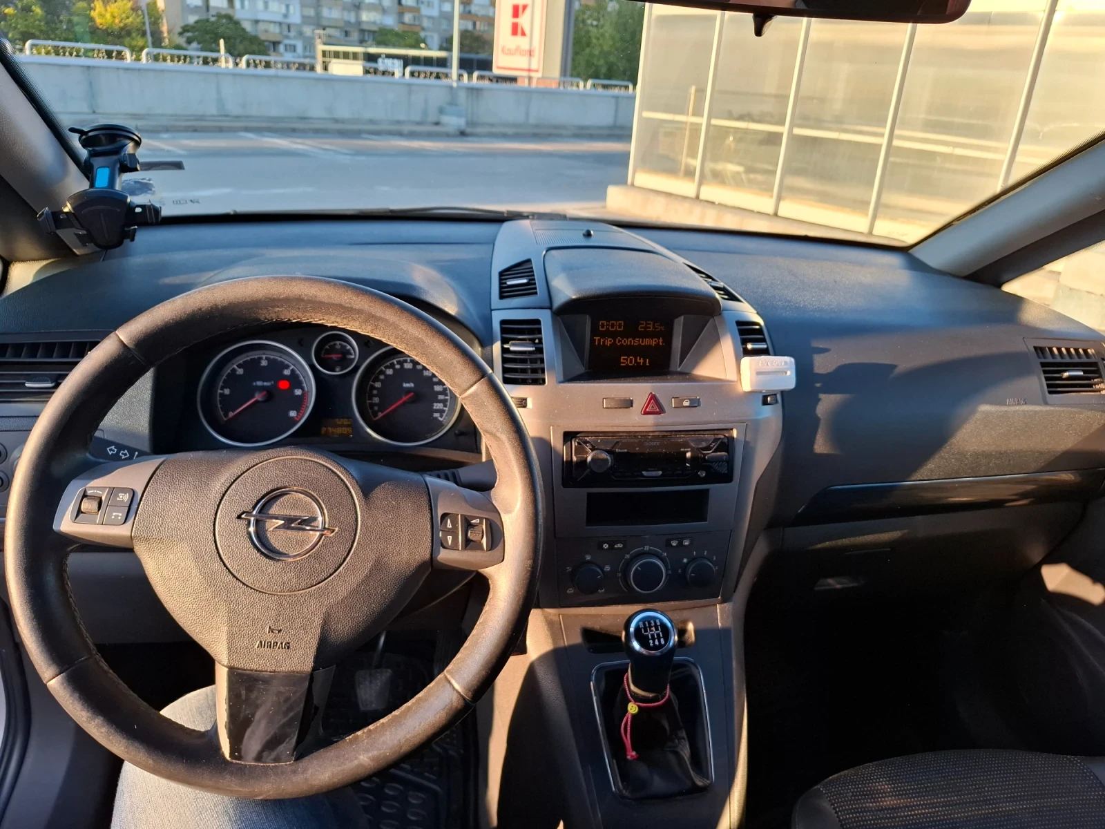 Opel Zafira 1.9, снимка 6 - Автомобили и джипове - 56391820