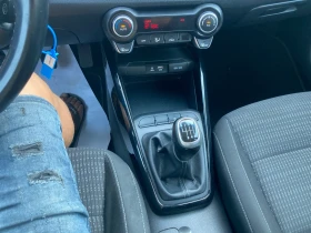 Kia Stonic     | Mobile.bg    7