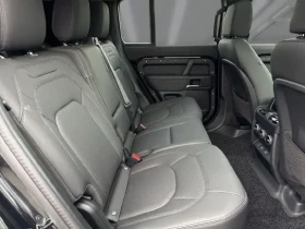 Land Rover Defender 130 D300 = Outbound = 7 Seats Гаранция - 187420 лв. / 95826.32 € - 51326884 11