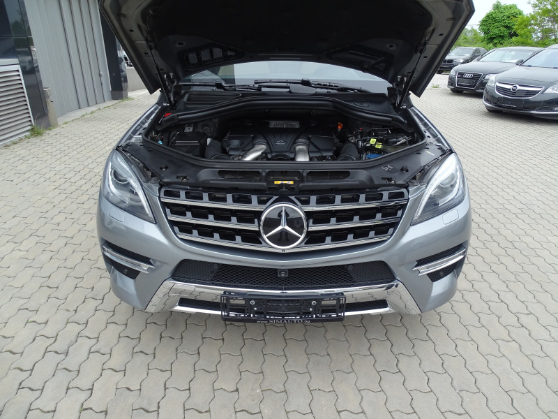 Mercedes-Benz ML 500 AMG,Панорама,Дистроник,Камера 360*,Обдухване, снимка 16 - Автомобили и джипове - 40720077