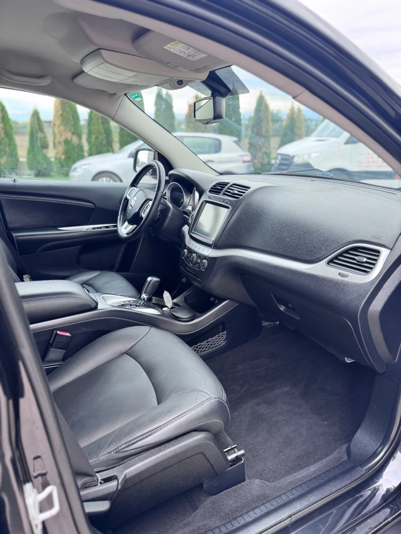 Fiat Freemont * 6+ 1* TOP* 4x4* , снимка 15 - Автомобили и джипове - 52006348