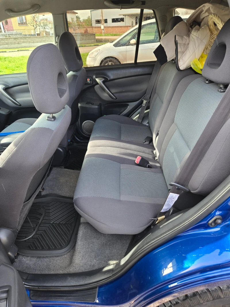 Toyota Rav4, снимка 9 - Автомобили и джипове - 52568996