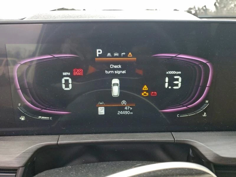 Kia Telluride 3.8L 6 ALL WHEEL DRIVE, снимка 10 - Автомобили и джипове - 53865814