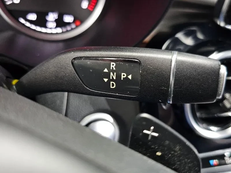 Mercedes-Benz GLC 220 4MATIC - САМО 30% АВАНС, снимка 9 - Автомобили и джипове - 56005621