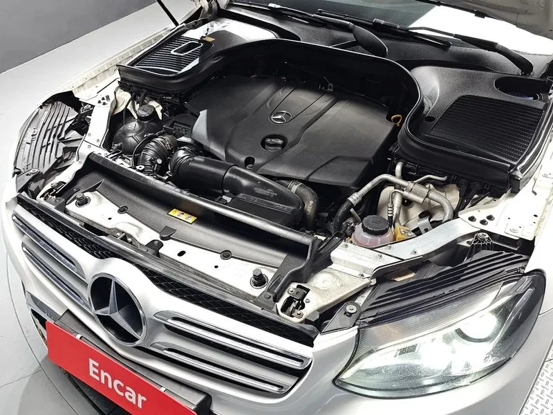 Mercedes-Benz GLC 220 4MATIC - САМО 30% АВАНС, снимка 6 - Автомобили и джипове - 56005621