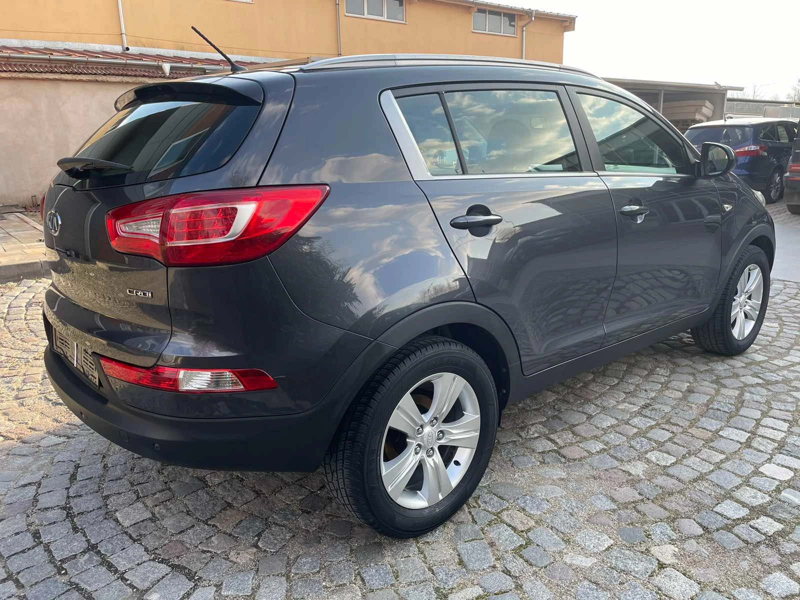 Kia Sportage 1.7 CRDI  - изображение 8