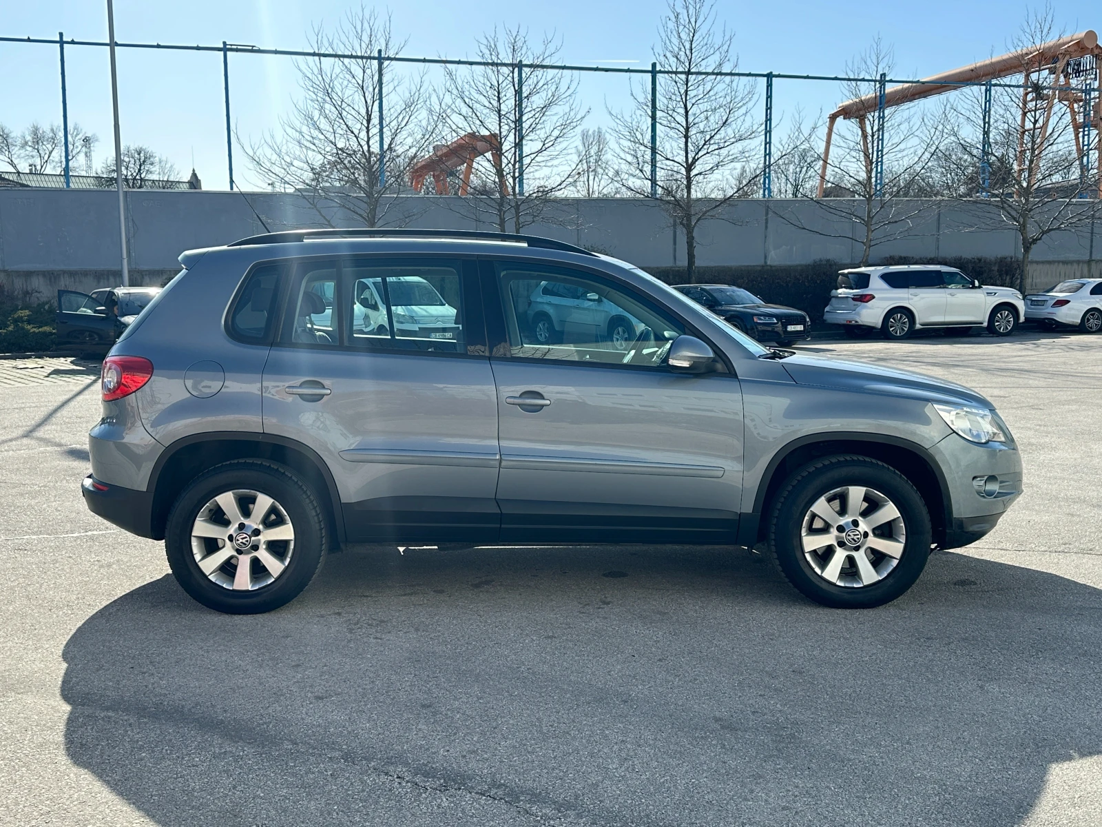 VW Tiguan, снимка 5 - Автомобили и джипове - 53861706