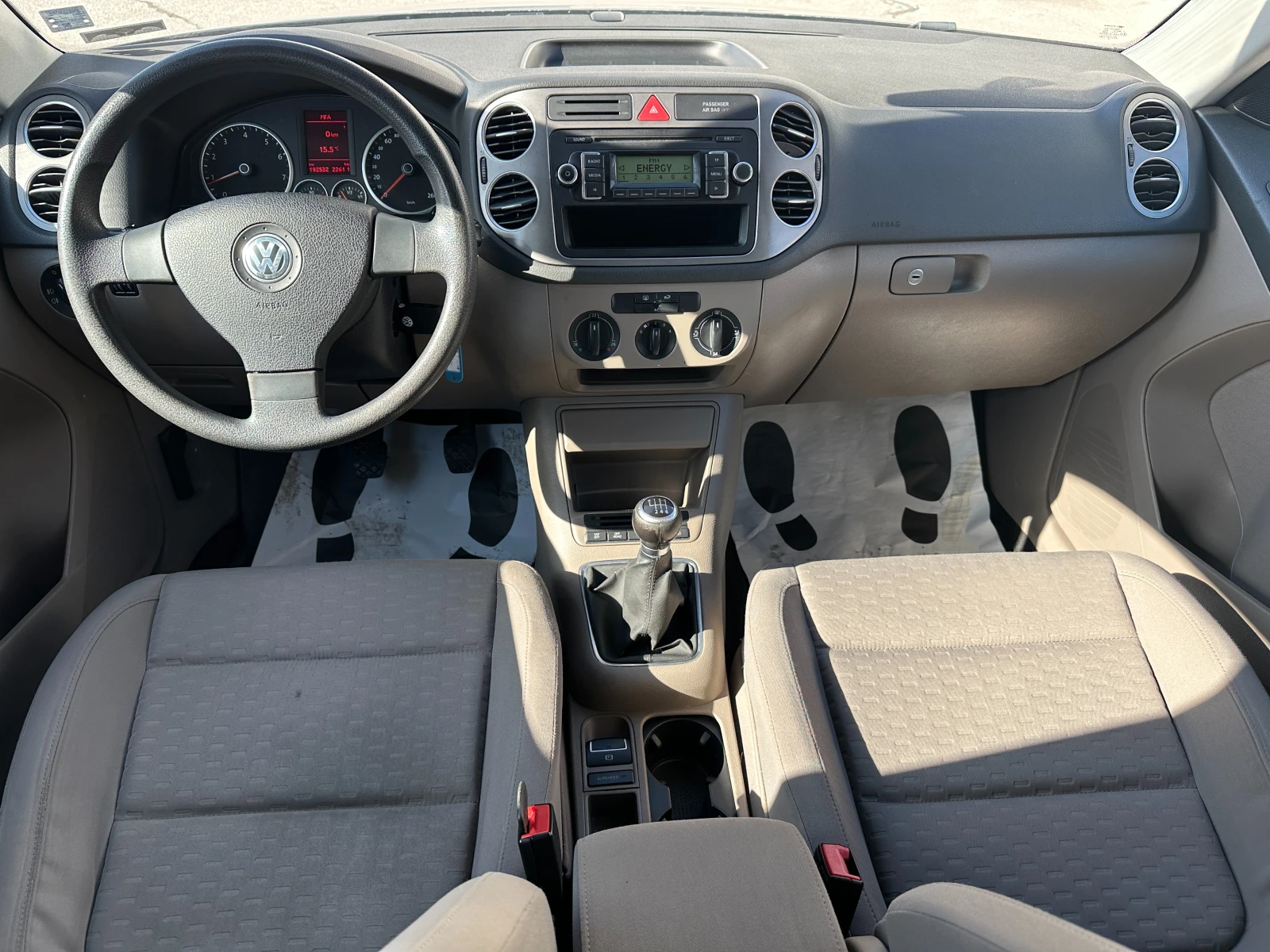 VW Tiguan, снимка 10 - Автомобили и джипове - 53861706
