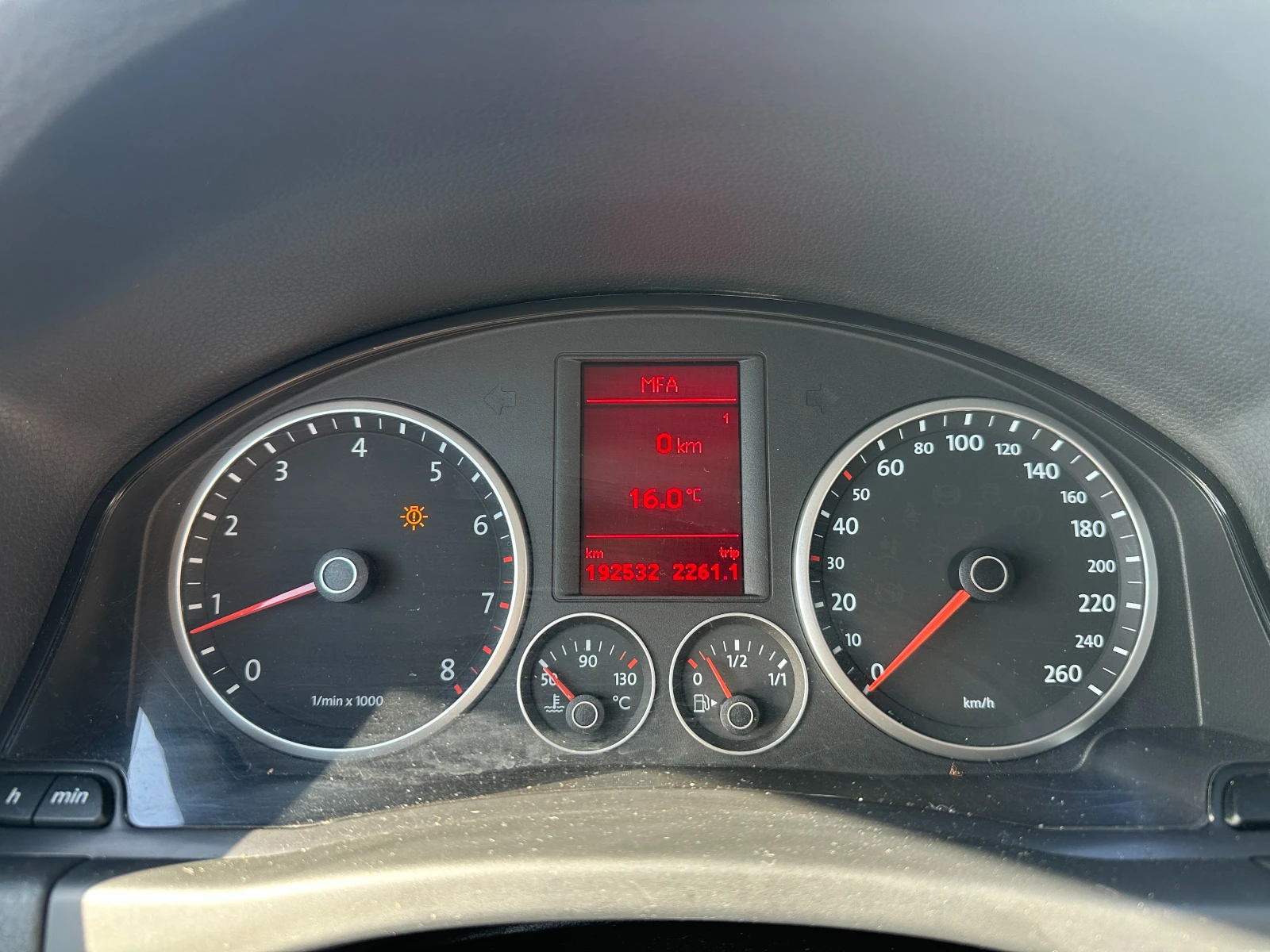 VW Tiguan, снимка 13 - Автомобили и джипове - 53861706