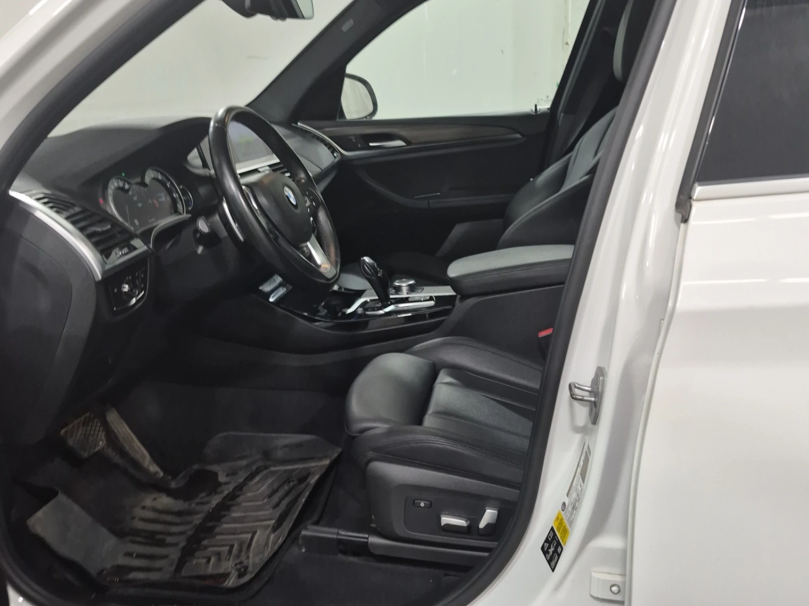BMW X3 30I * HEAD UP * BLIND SPOT * CARFAX * , снимка 5 - Автомобили и джипове - 54794428