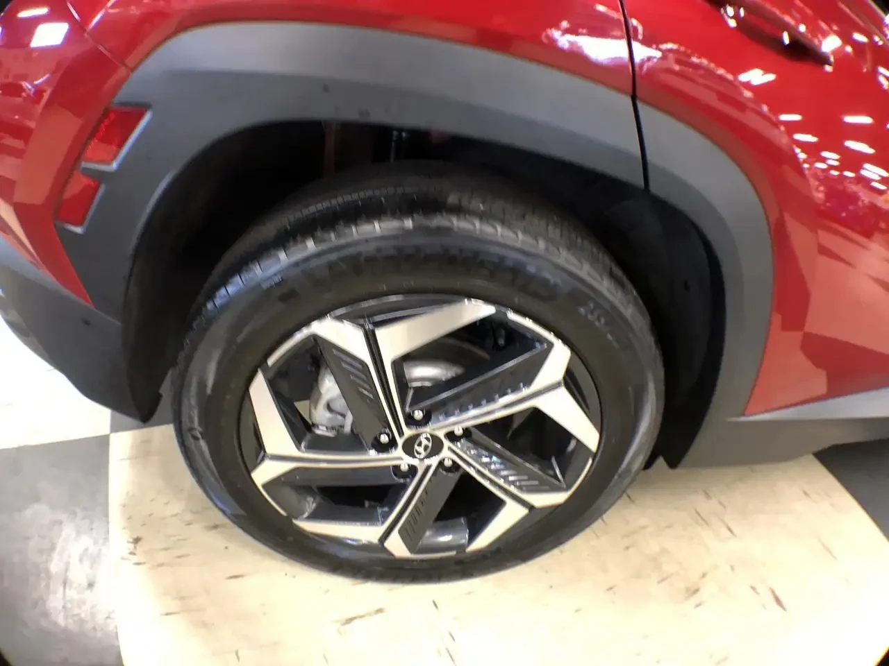 Hyundai Tucson ULTIMATE AWD LEATHER PAN/ROOF NAV B/SPOT CAMERA | Mobile.bg � ����������� 9