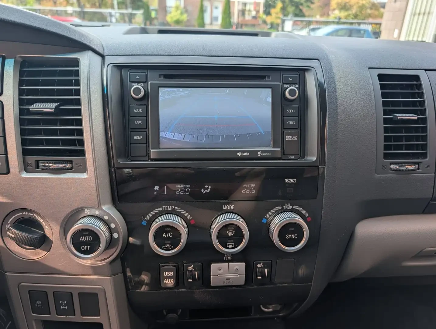 Toyota Sequoia 5.7* V8* LIMITED* �������* ������* JBL*  | Mobile.bg � ����������� 10