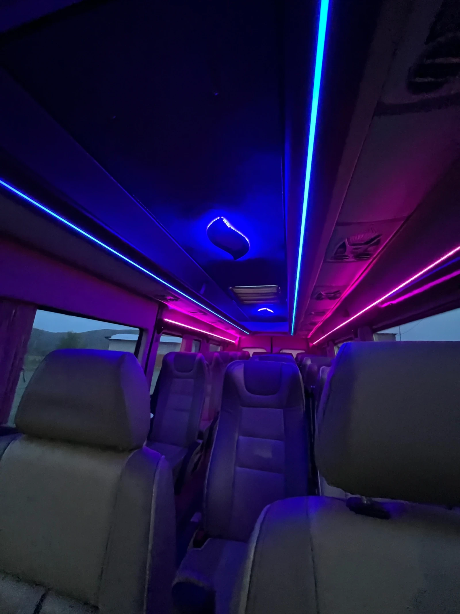 VW Crafter ПЪРВИ СОБСТВЕНИК! - изображение 3