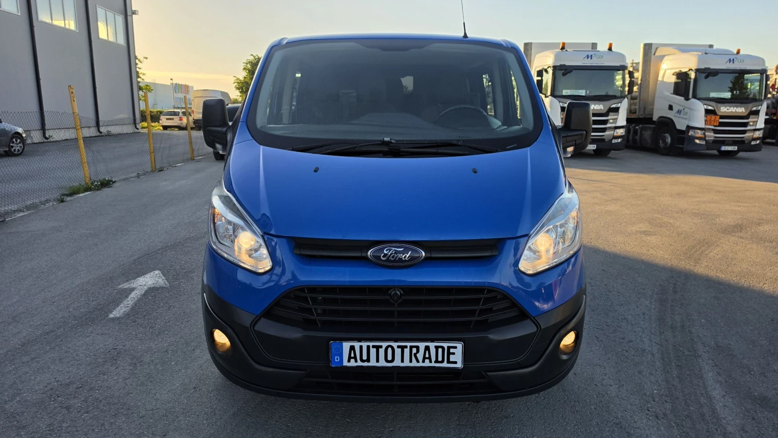Ford Transit Custom, снимка 2 - Бусове и автобуси - 54692160