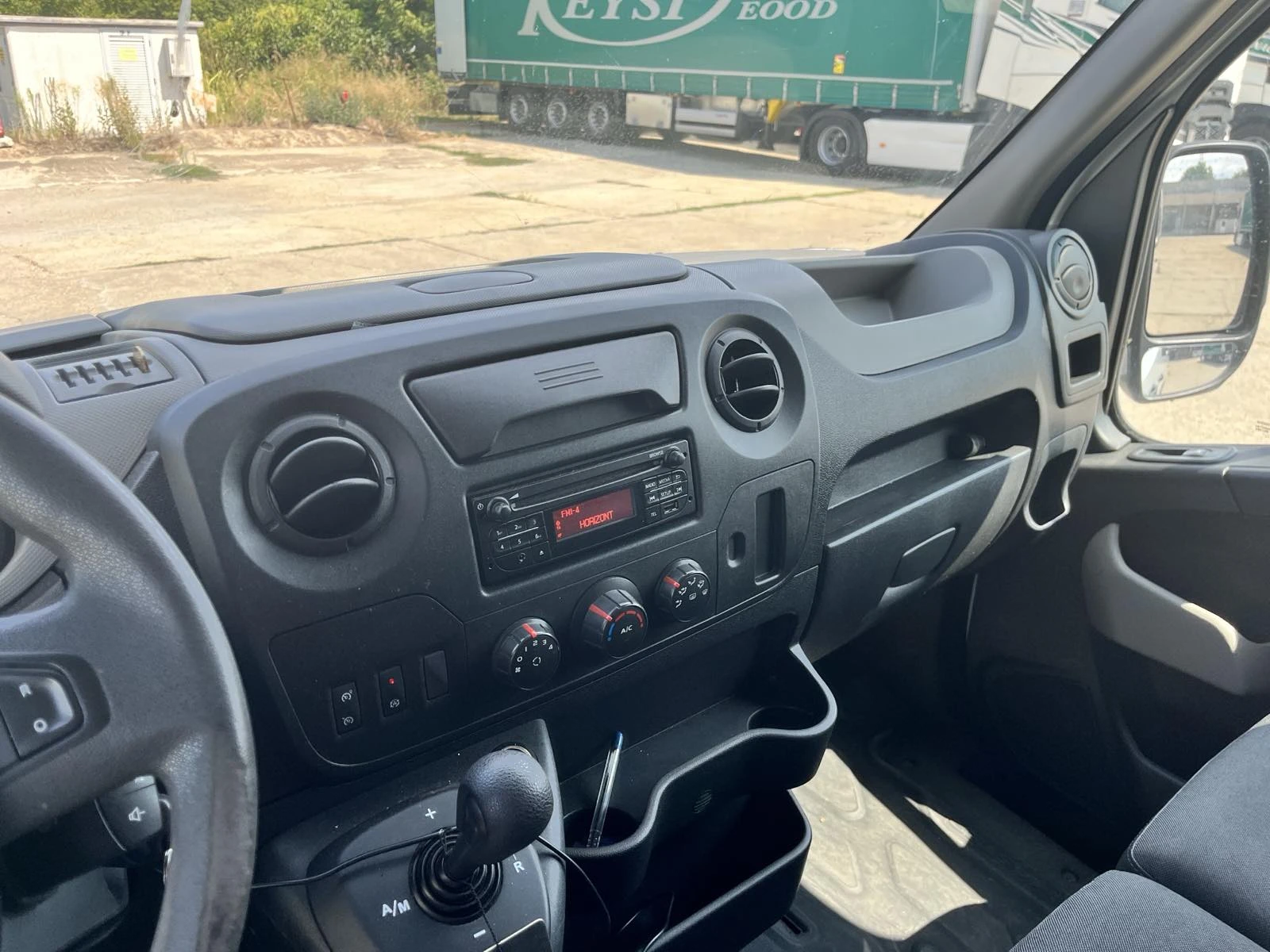 Renault Master, снимка 7 - Бусове и автобуси - 55789955