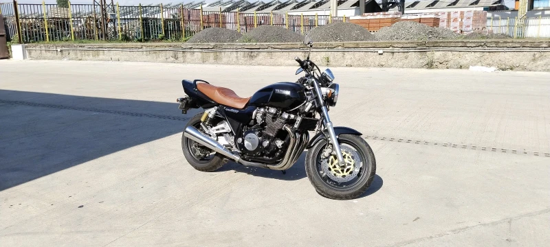 Yamaha XJR 1200