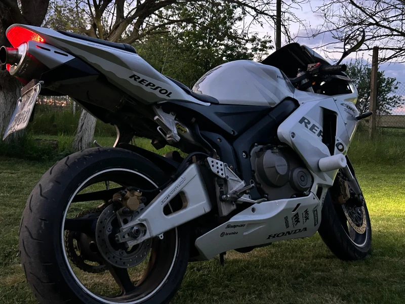Honda Cbr 600RR, снимка 4 - Мотоциклети и мототехника - 53078462