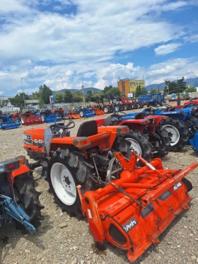 Трактор Kubota, снимка 6