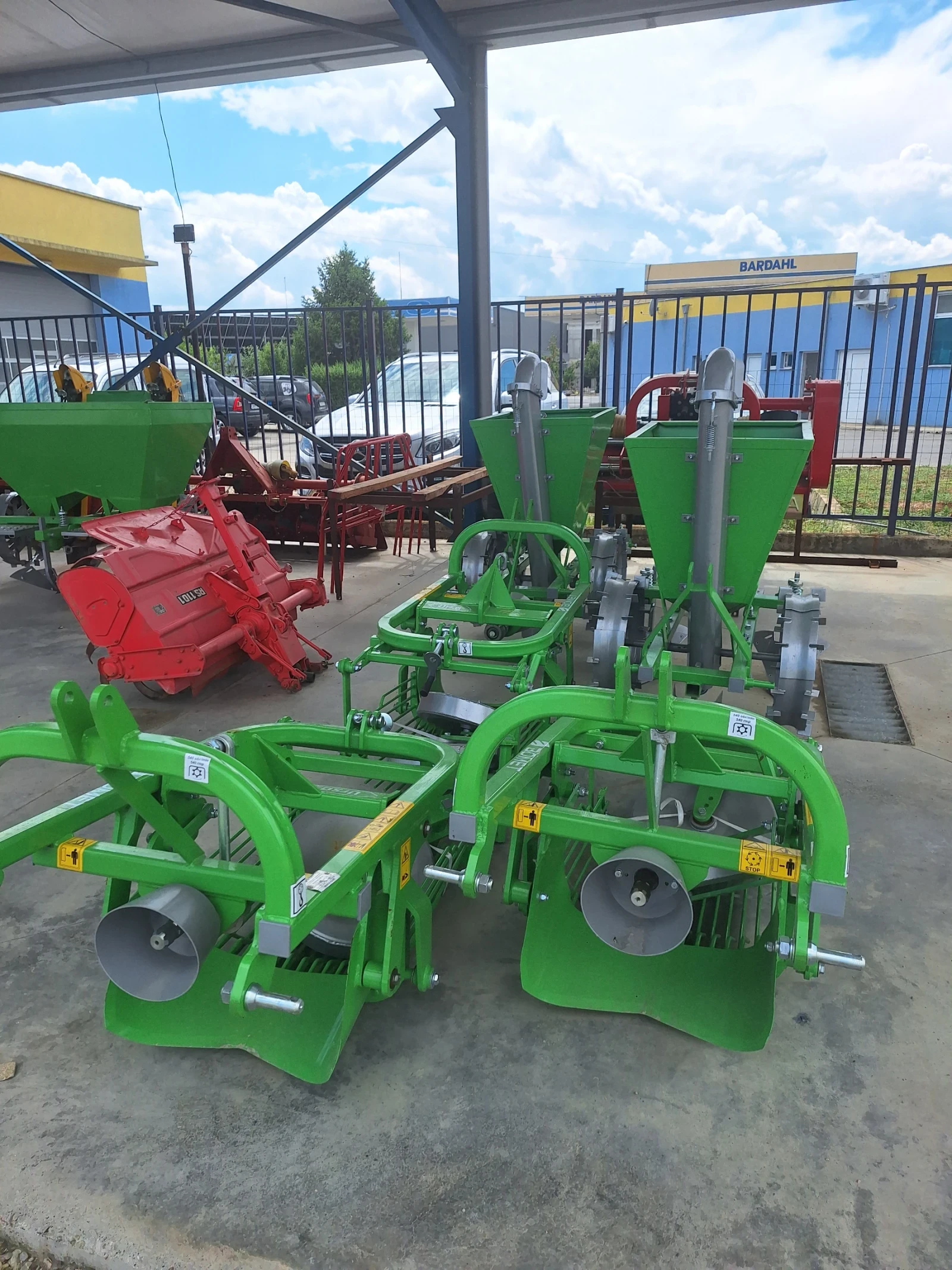 Трактор Kubota, снимка 10 - Селскостопанска техника - 55229910