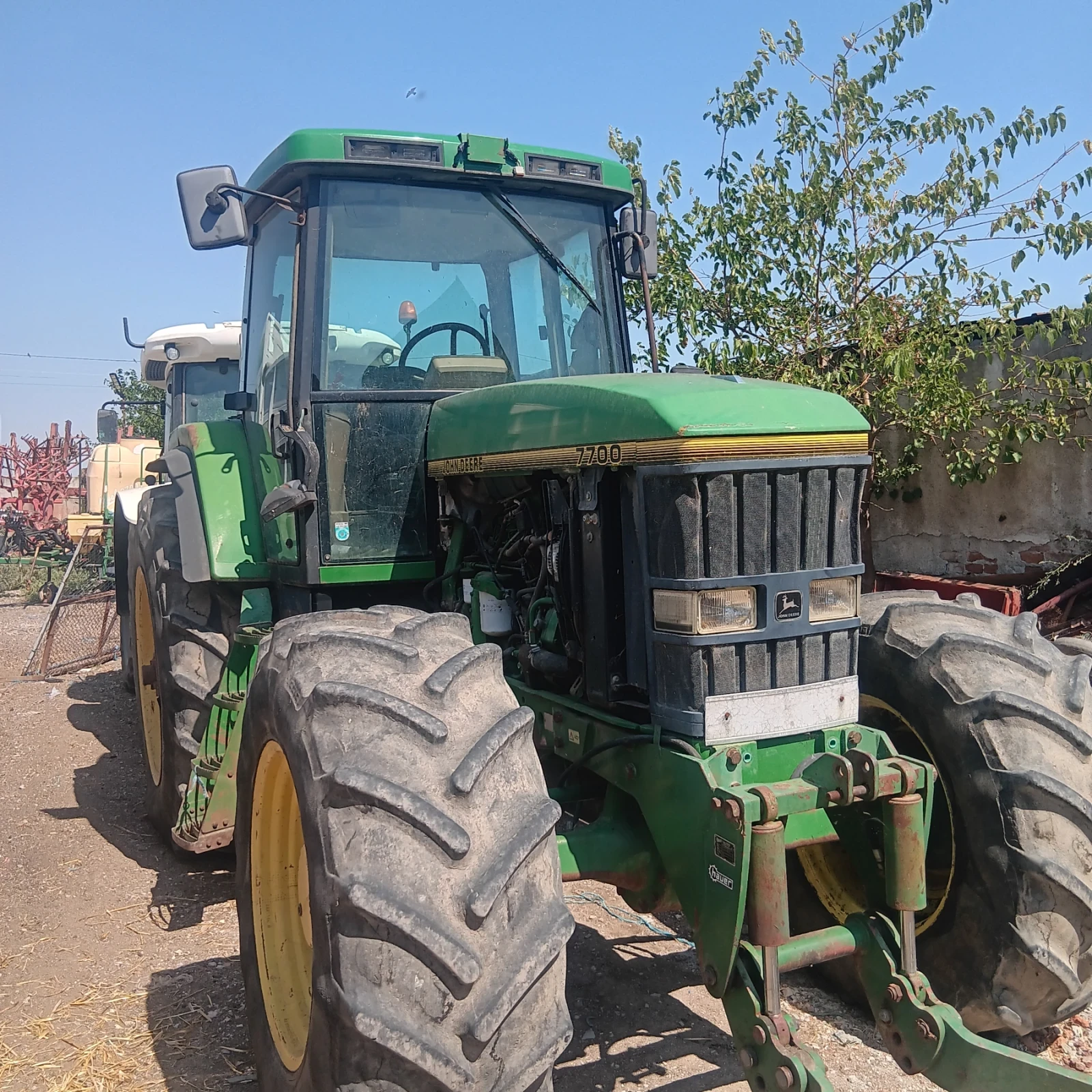 Трактор John Deere 7700, снимка 2 - Селскостопанска техника - 55901163