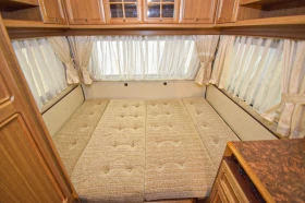 Каравана Hobby DeLuxe 370 + Форселт, снимка 7