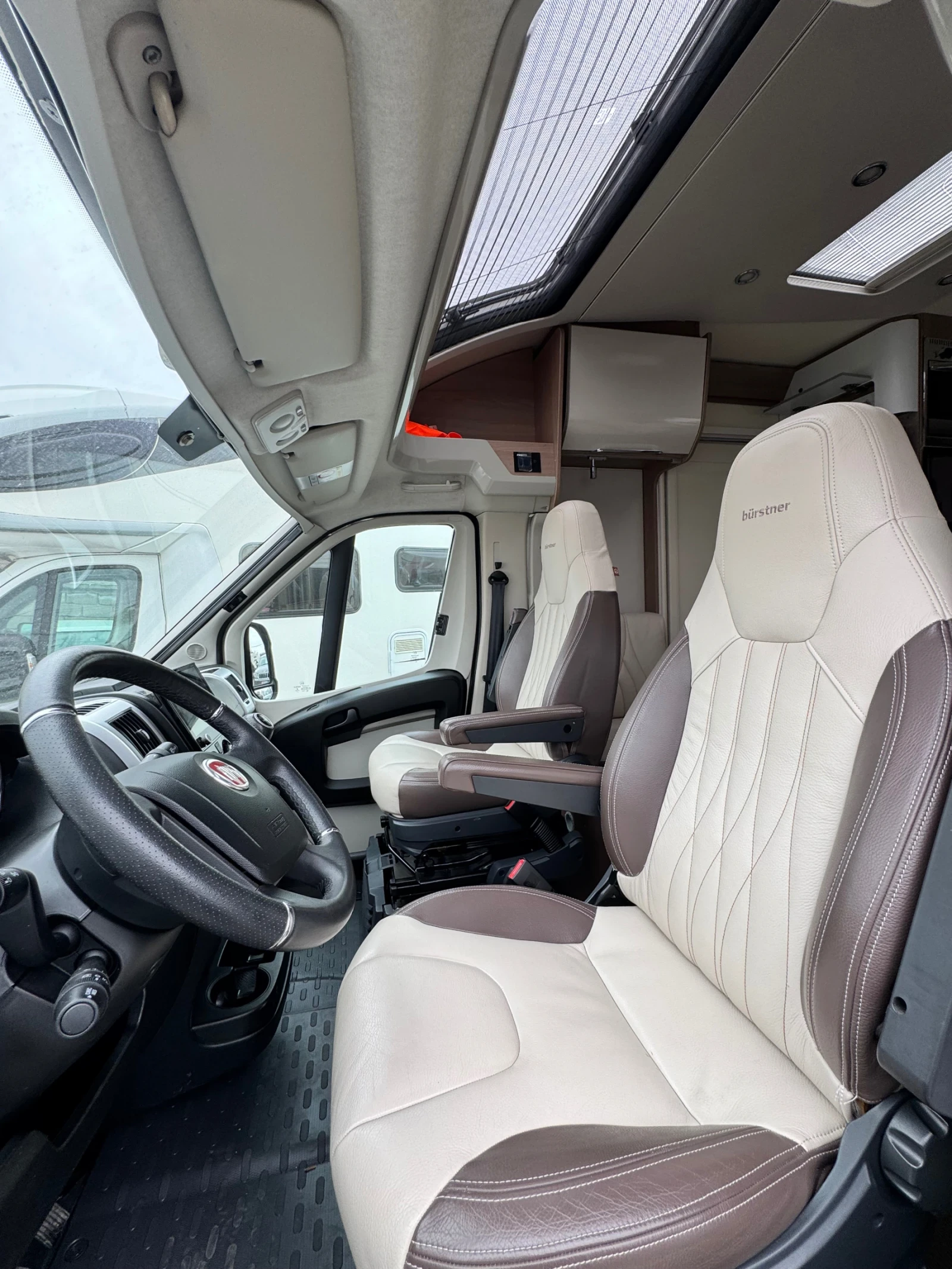 Кемпер Fiat Burstner , снимка 6 - Каравани и кемпери - 56237884